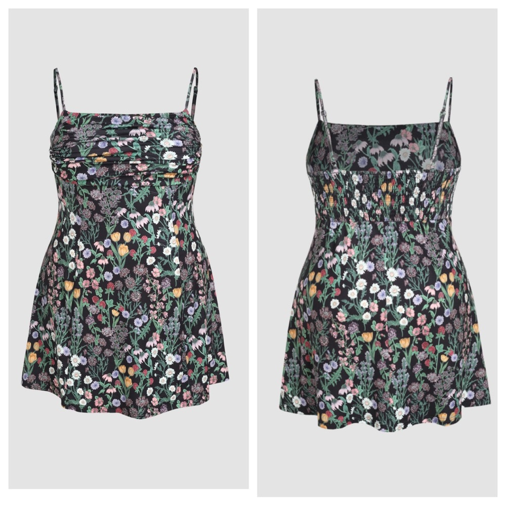 Cider Black Foral All Over Print Ruched Mini Dress in Size 1XL